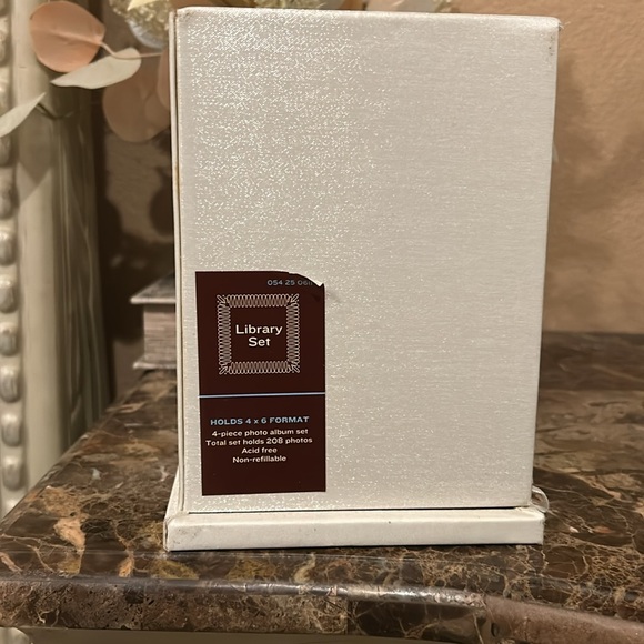 Library set🤍🫧 - Picture 3 of 7